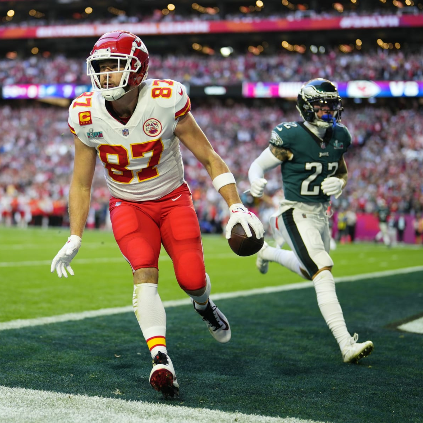 Travis Kelce sets receptions record, helps Chiefs reach Super Bowl