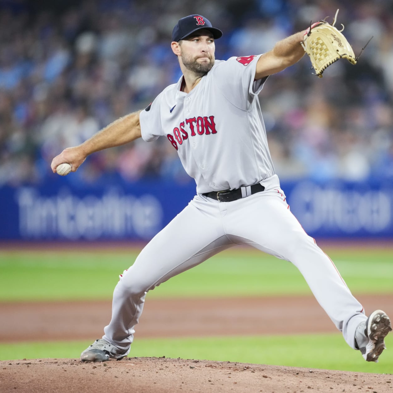 Padres, Nick Martinez agree to reported 3-year, $26M deal