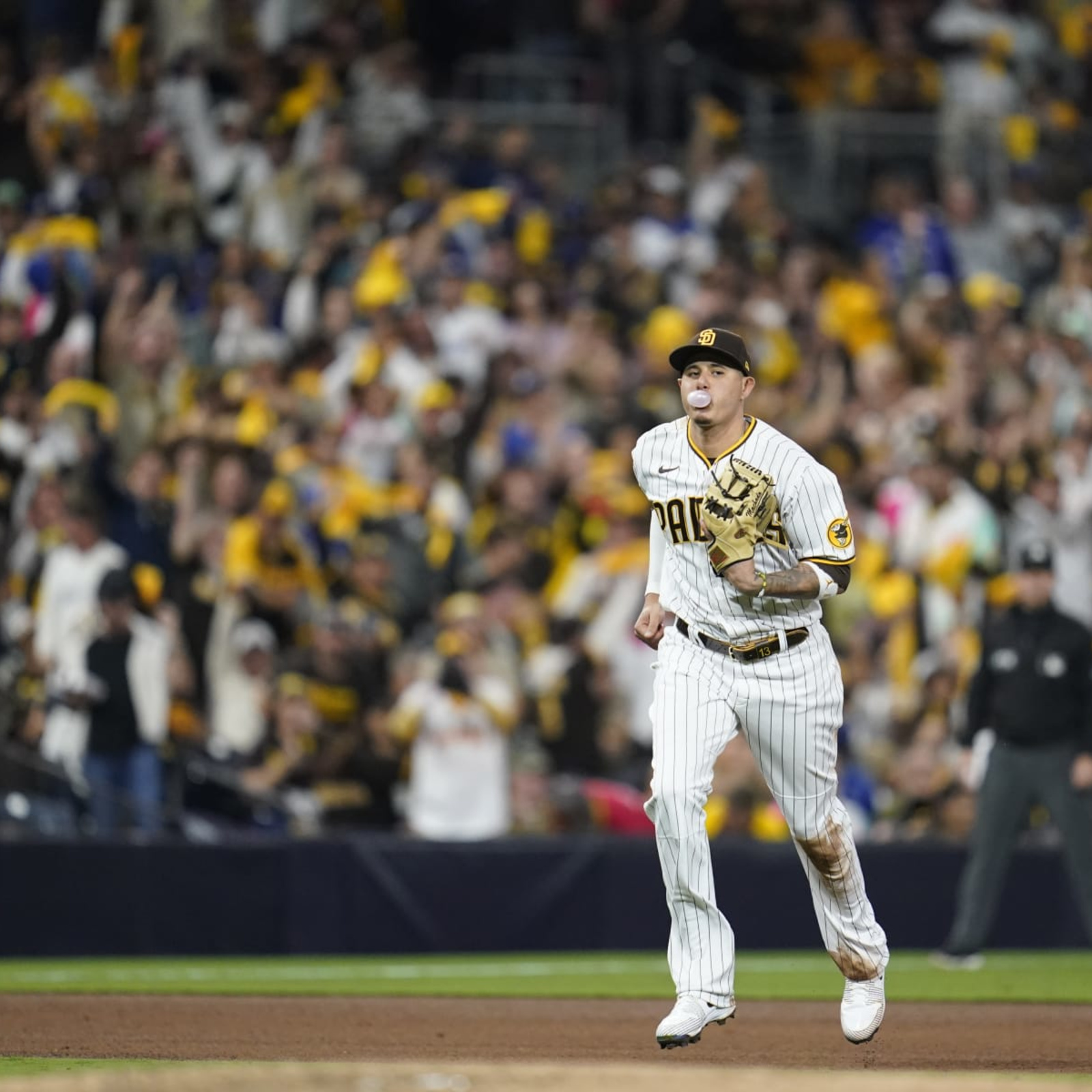 Padres' Manny Machado makes baseball history with first pitch clock  violation - Chicago Sun-Times