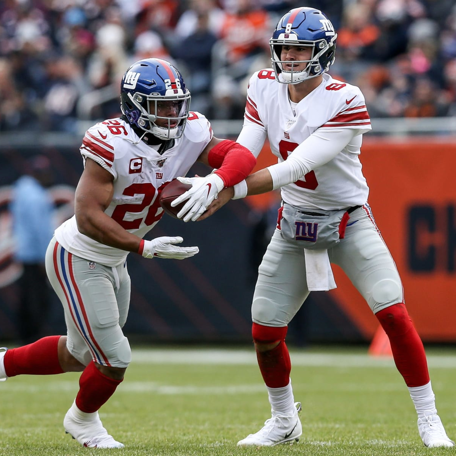 ESPN projects solid numbers for Giants' Daniel Jones, Saquon Barkley