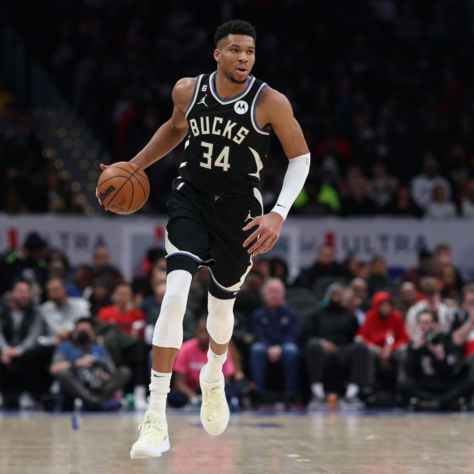 Bucks: Giannis Antetokounmpo's triple-double rescinded by NBA