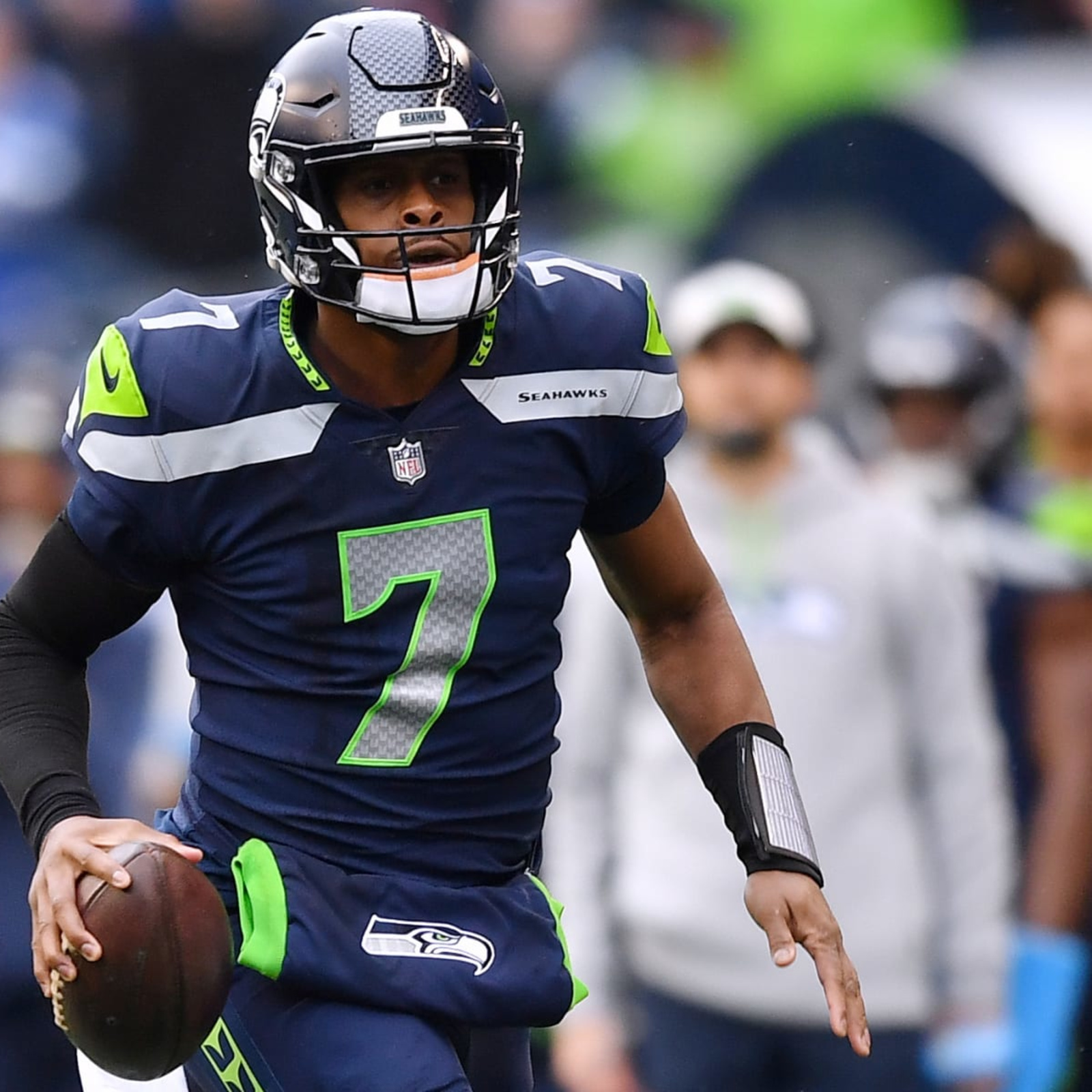 Seahawks Surprise Geno Smith Is the Top-5 NFL Quarterback the Jets