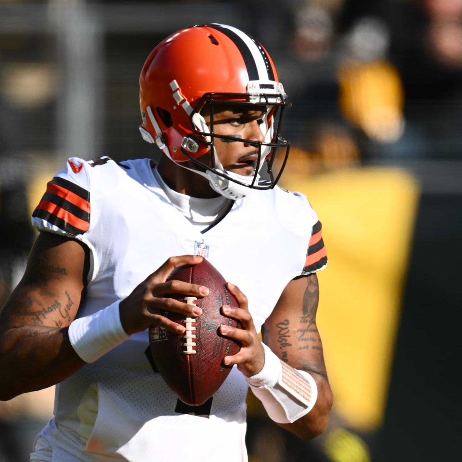 NFL exec blasts Deshaun Watson's new contract with Browns