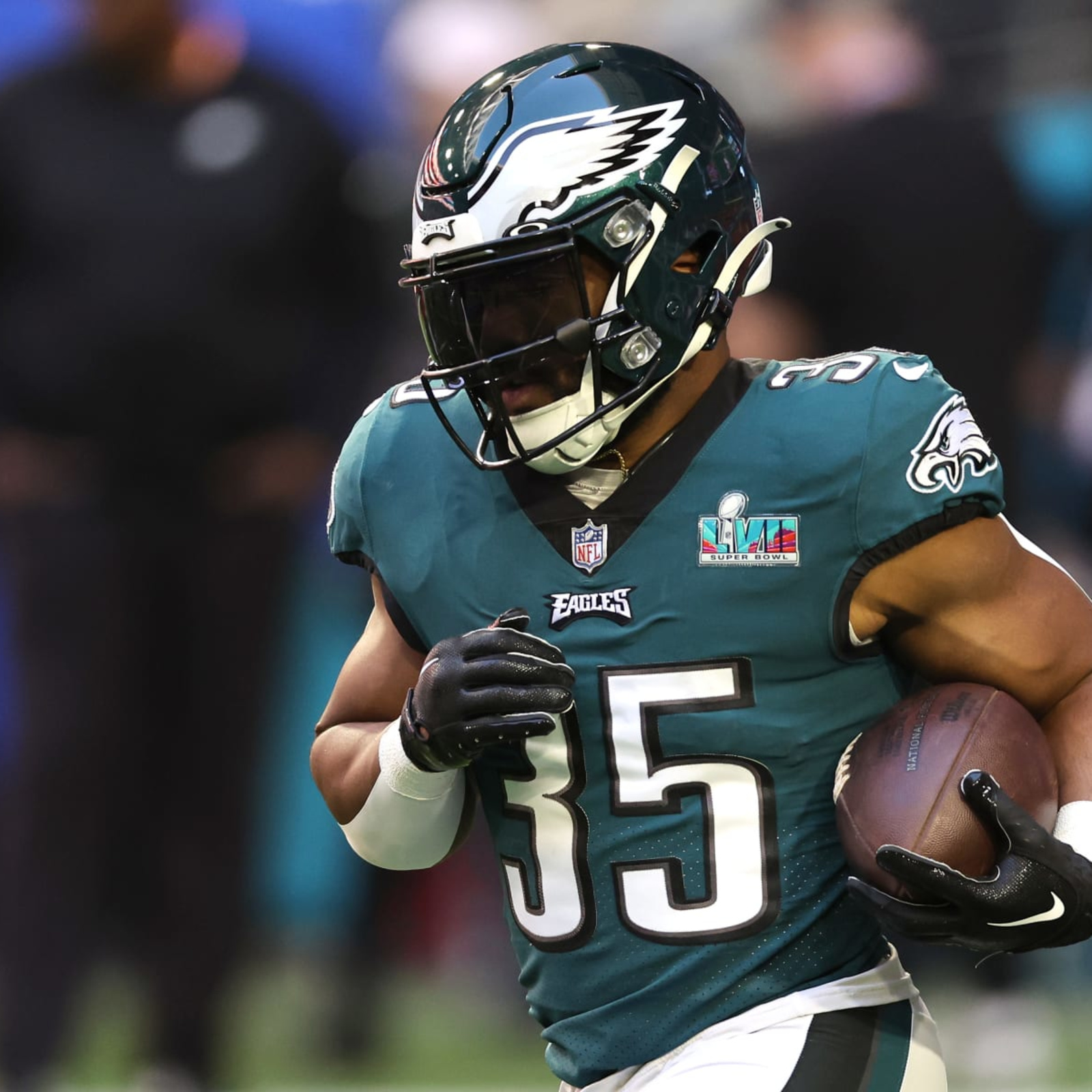 Report: Eagles re-sign RB Boston Scott