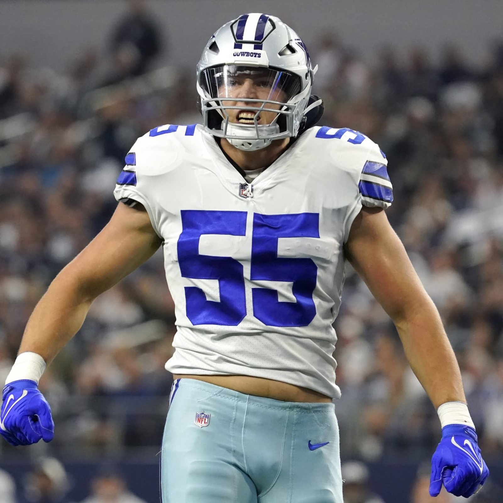 Leighton Vander Esch Stats, News and Video - OLB