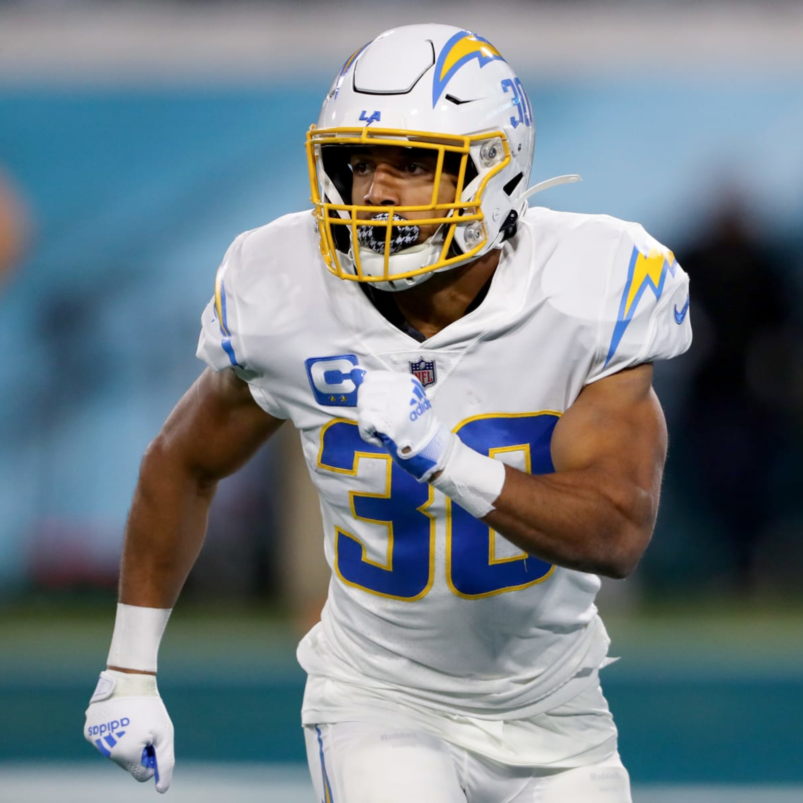 RB Austin Ekeler granted permission to seek trade: Chicago Bears