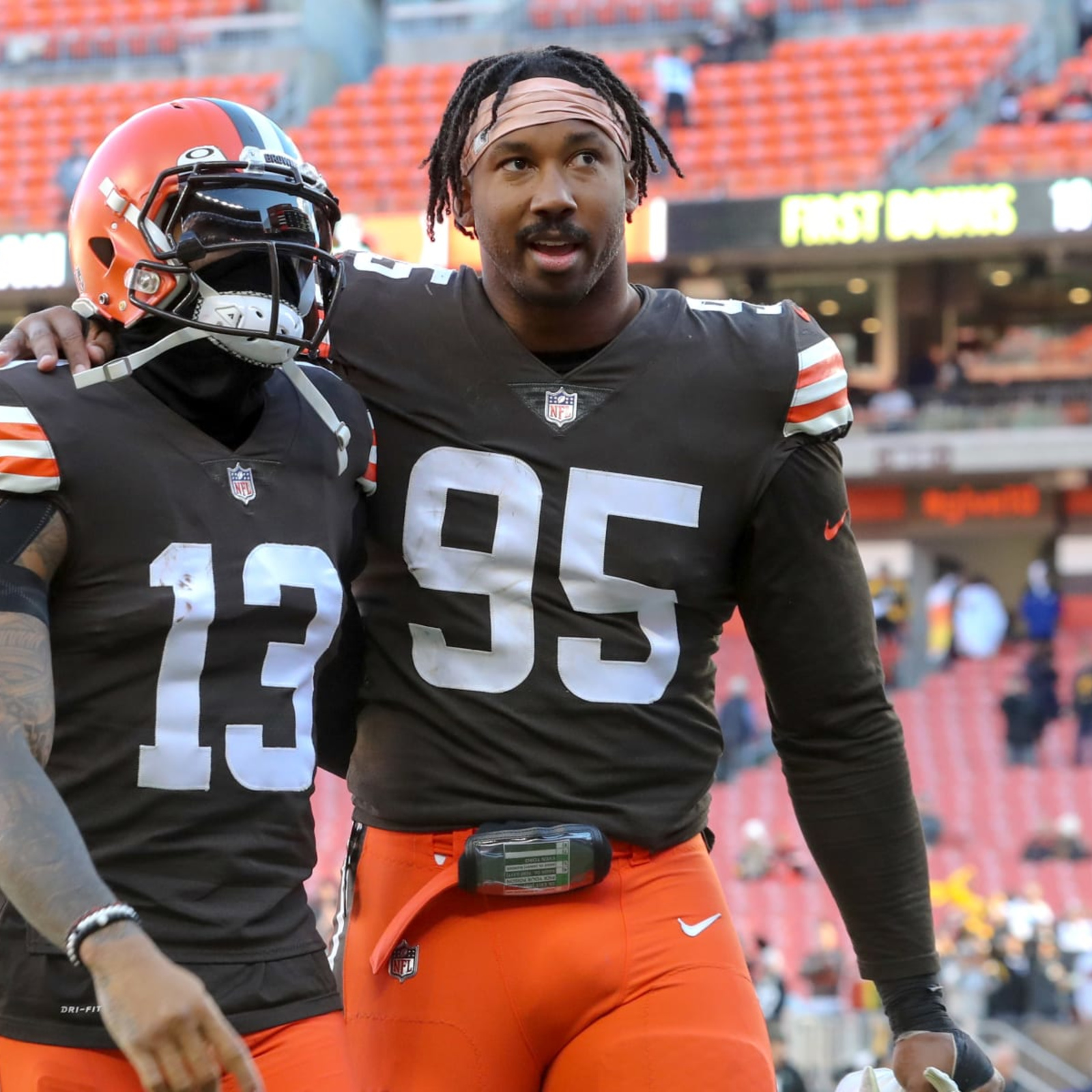 Browns' Myles Garrett Says He's Trying to Recruit Odell Beckham Jr.