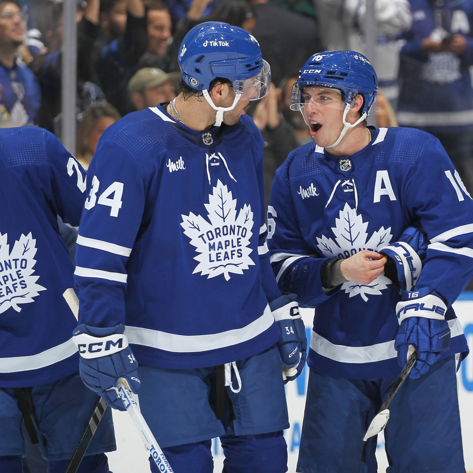 Maple Leafs: Toronto man wears opponent's jersey at every game