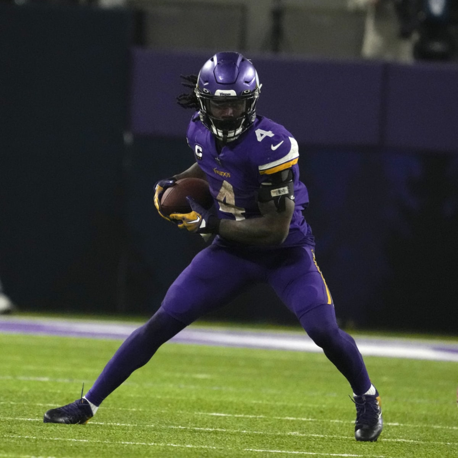 Vikings Rumors: A Silver-Medal Player, Meeting w/ FAs, & 10 Trade