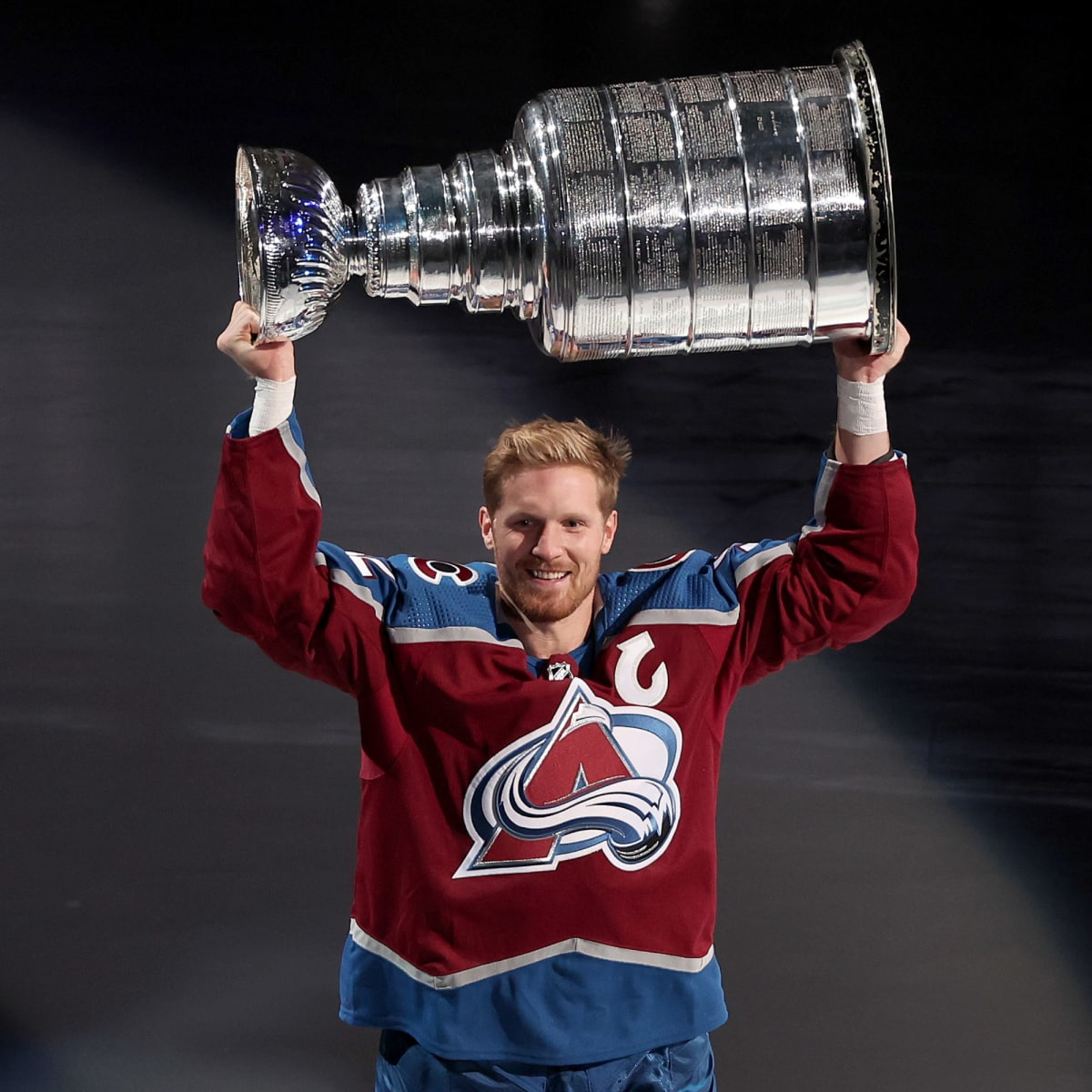 Colorado Avalanche team use's practice jersey