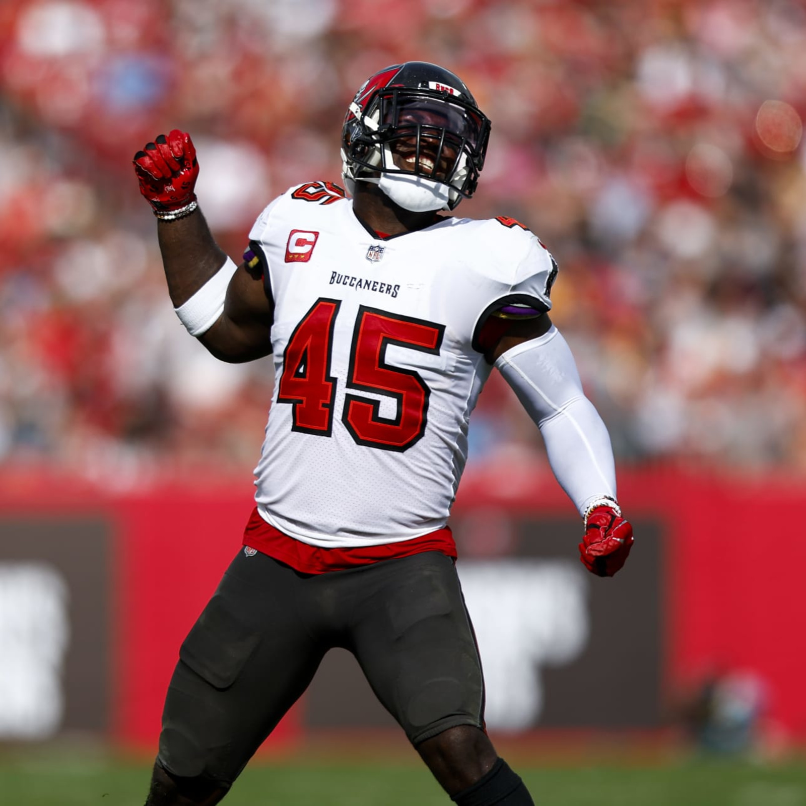 Tampa Bay Buccaneers linebacker Devin White requests trade 