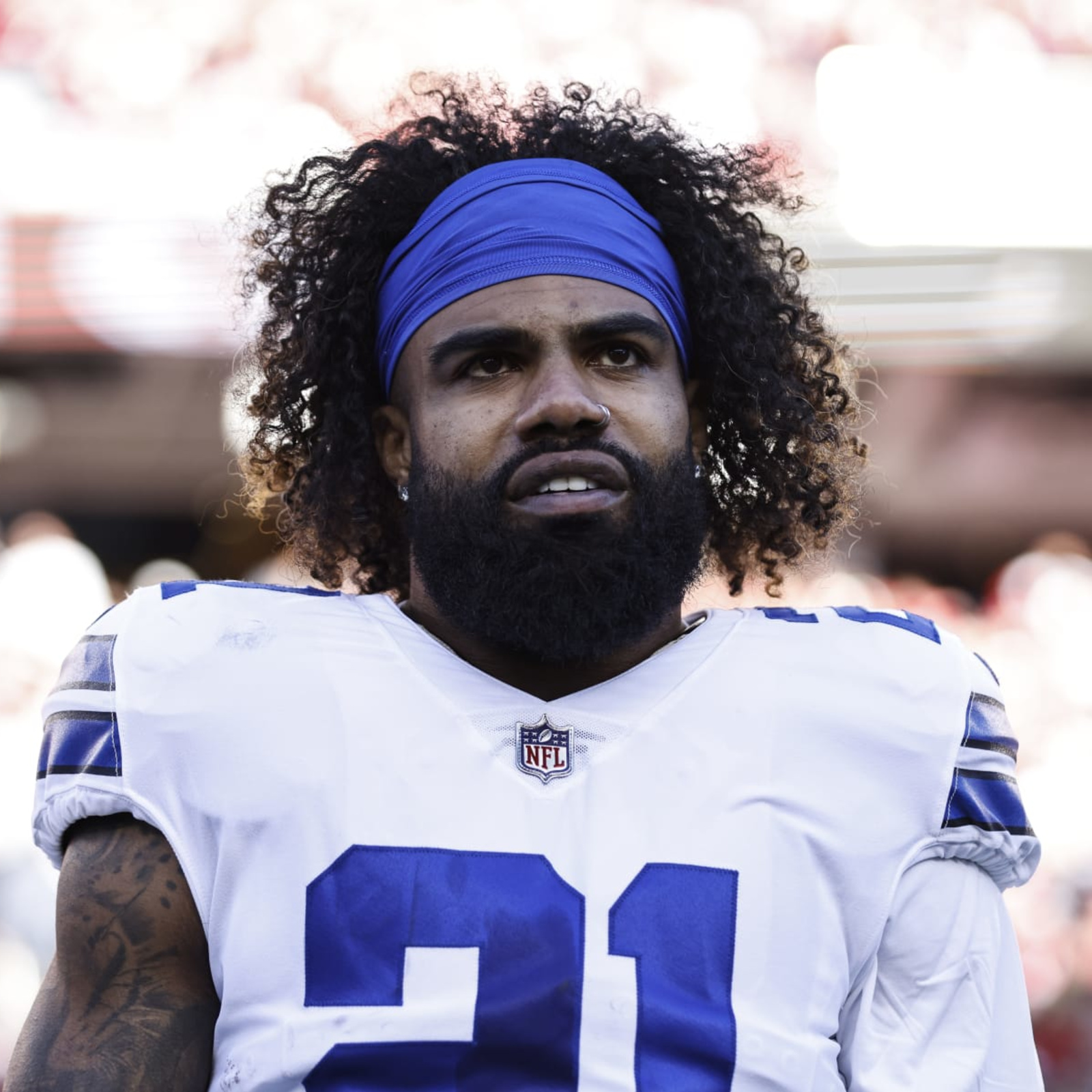 Cowboys' Ezekiel Elliott played most of 2021 season with torn PCL