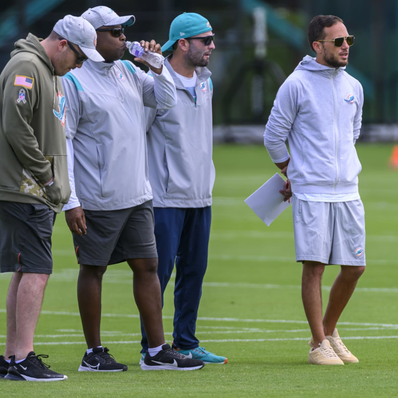 Mike McDaniel: How the drop of a hat led to landing Dolphins gig