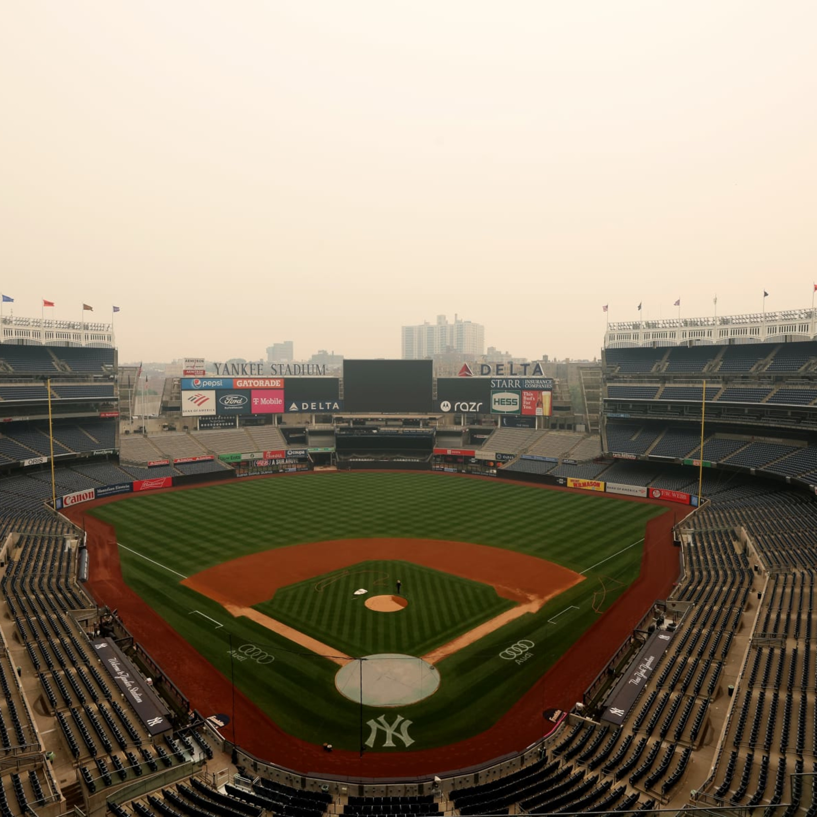 US: Haze From Canadian Wildfires Creates Eerie Scene At Yankee Stadium 2 -  Buy, Sell or Upload Video Content with Newsflare