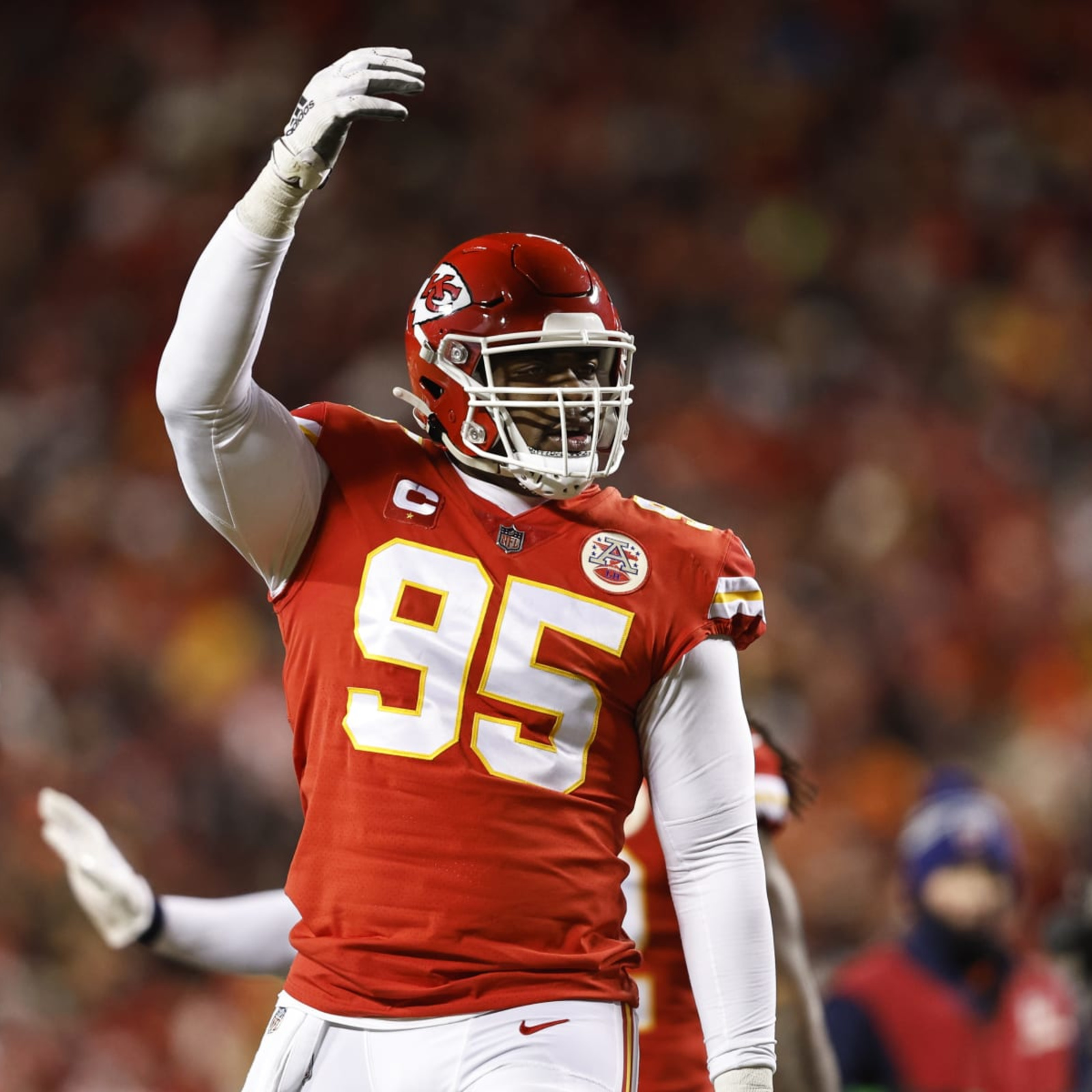 Chiefs, Chris Jones reach one-year deal on restructured contract - Kansas  City Business Journal