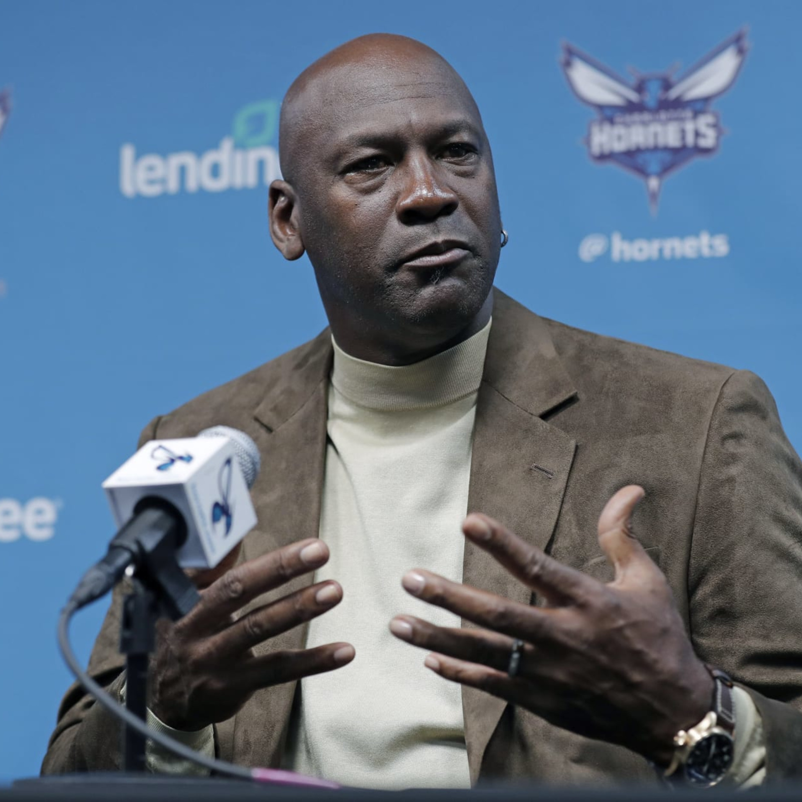 Hornets Fan Calls Out Michael Jordan After Drafting Brandon Miller With The  No. 2 Pick: We've Drafted More Busts Than Any Franchise - Fadeaway World