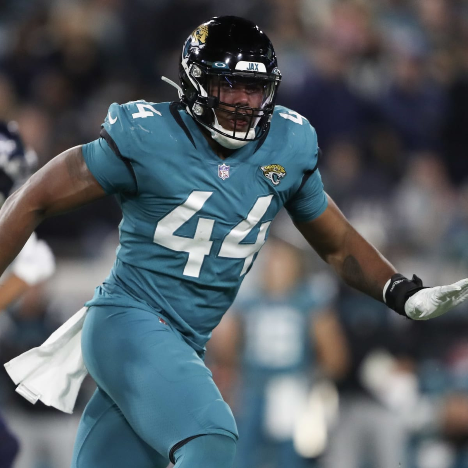 Jacksonville Jaguars linebacker Travon Walker (44) moves to the