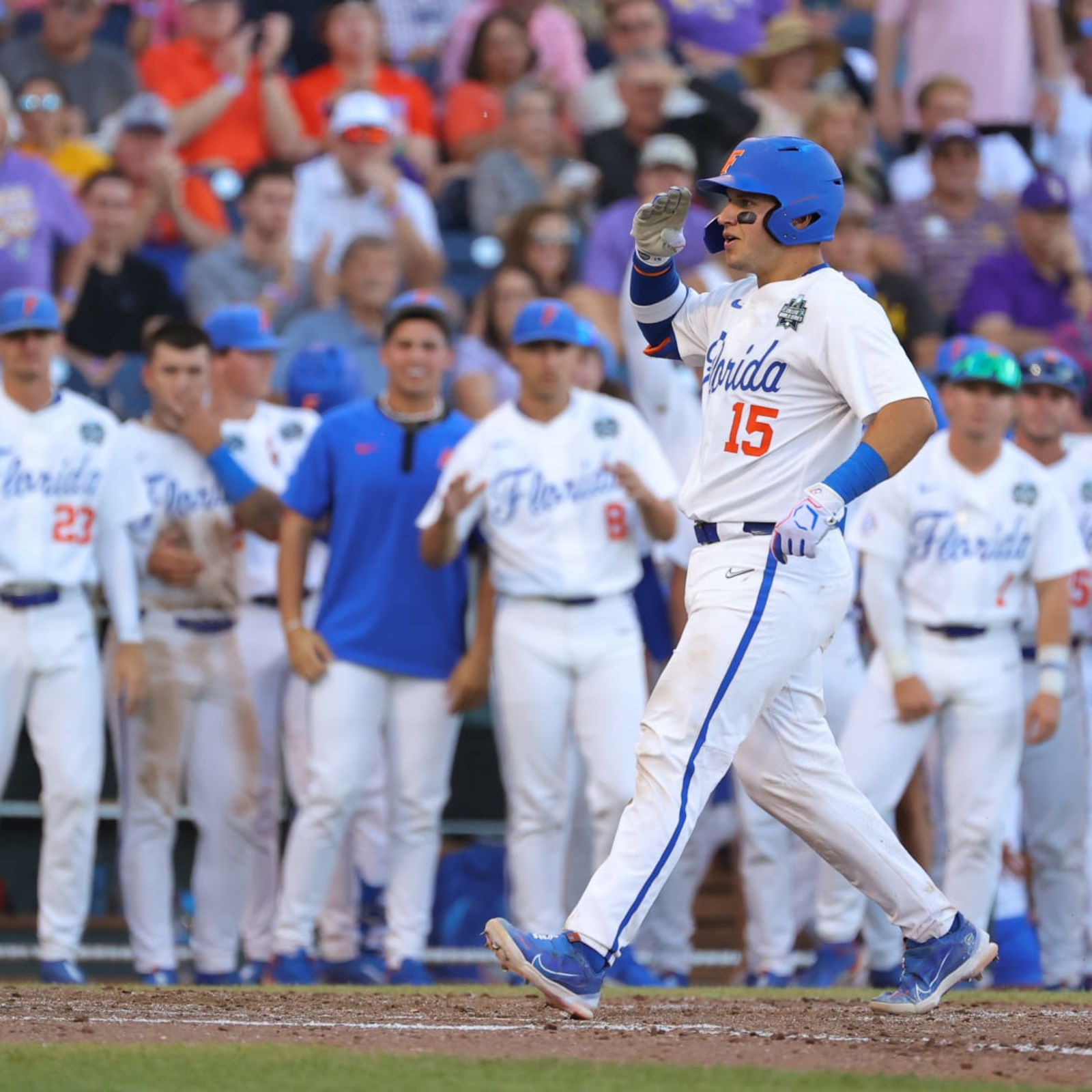 Florida Uses Mental Fortitude To Overcome Obstacles, Advance At Men's  College World Series — College Baseball, MLB Draft, Prospects - Baseball  America