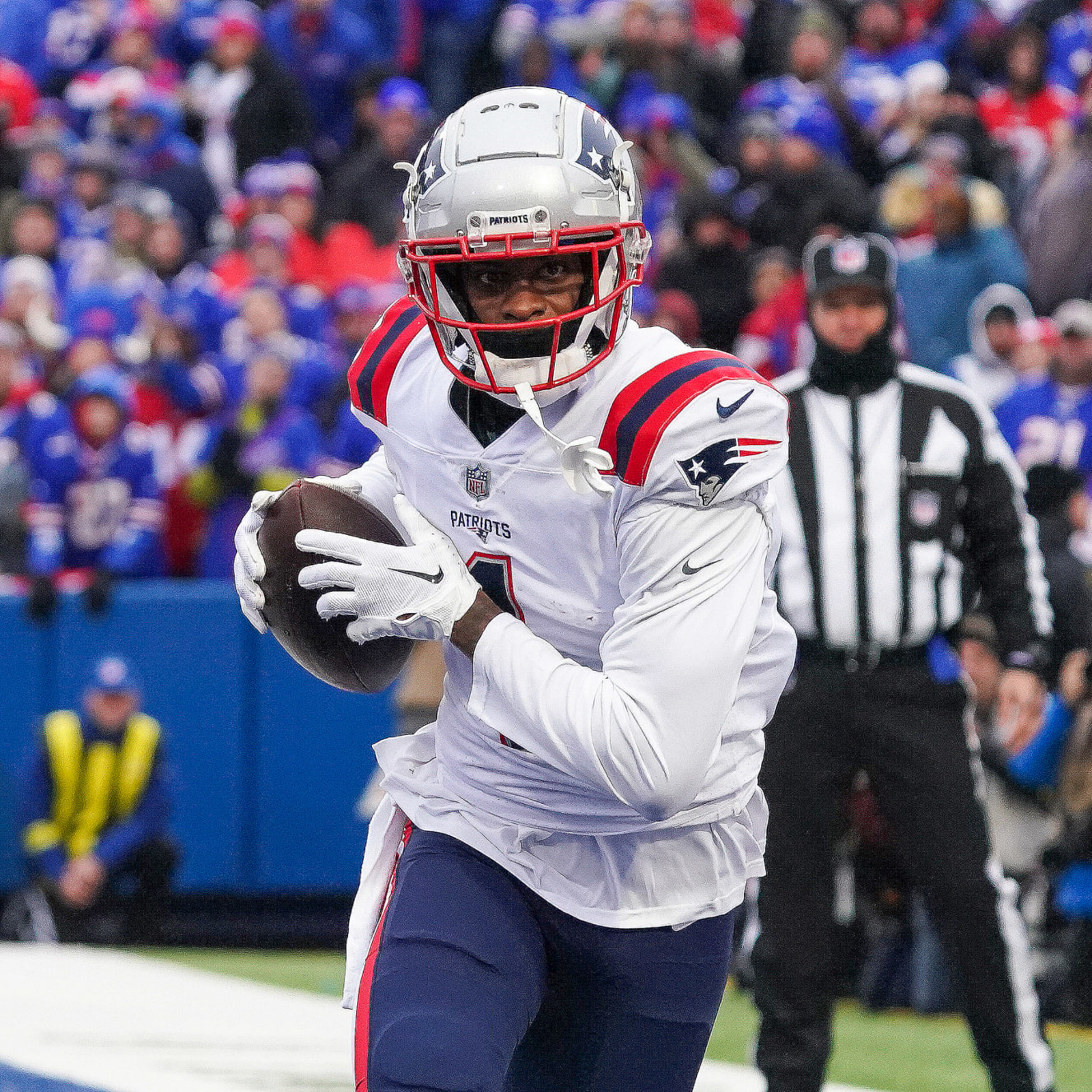 Patriots WR DeVante Parker shines at camp for New England