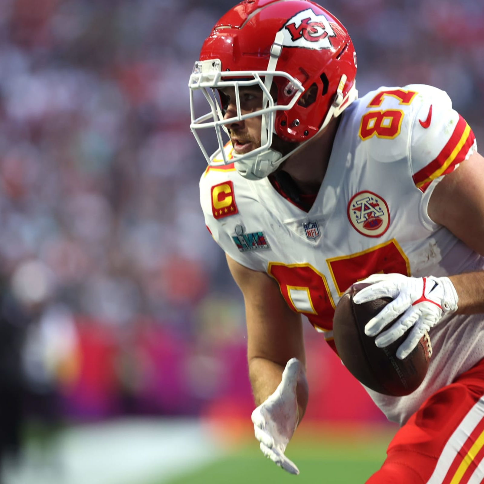 Chiefs News: Travis Kelce begs Chris Jones to 'come home