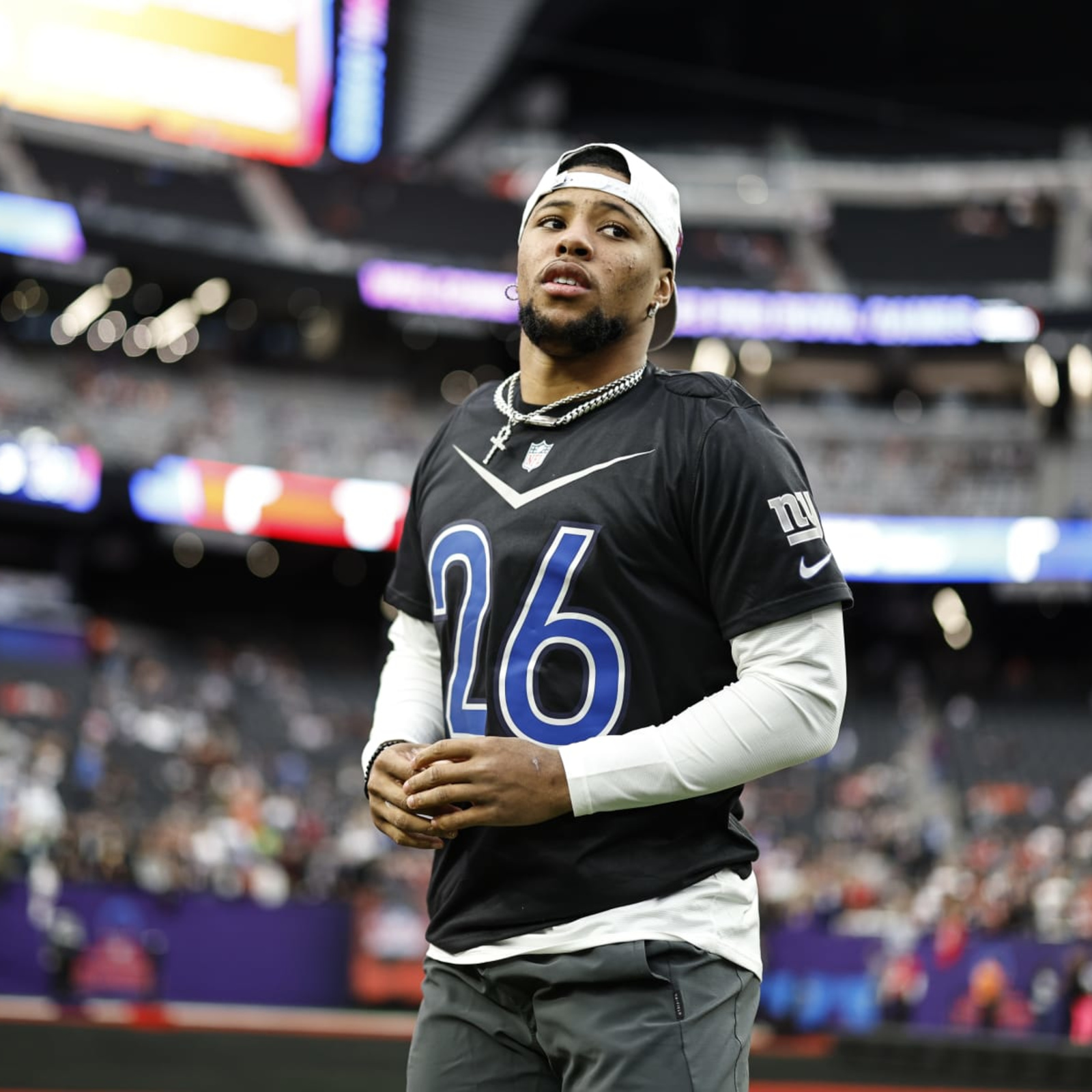 Barkley won't sign tag ahead of offseason program