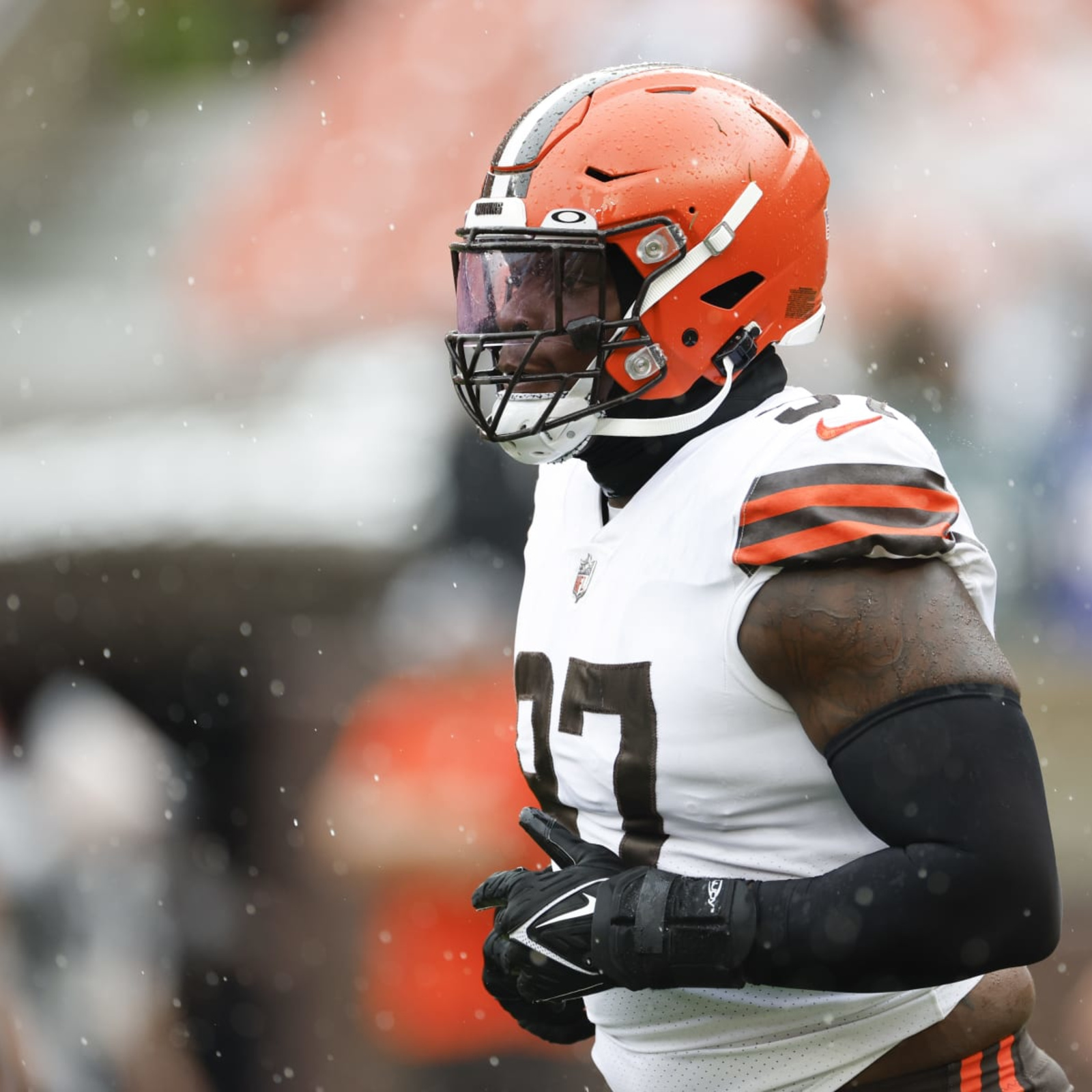 Developing: Browns Release Perrion Winfrey After He Threatened a Woman -  Sports4CLE, 7/19/23 