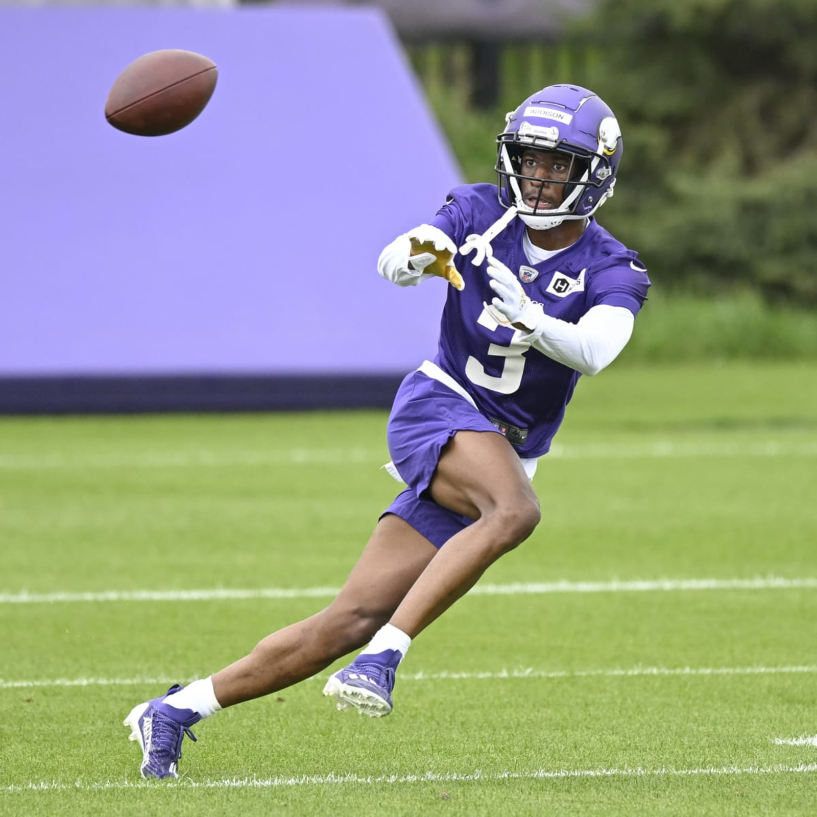 Vikings rookie WR Addison cited for speeding, reckless driving