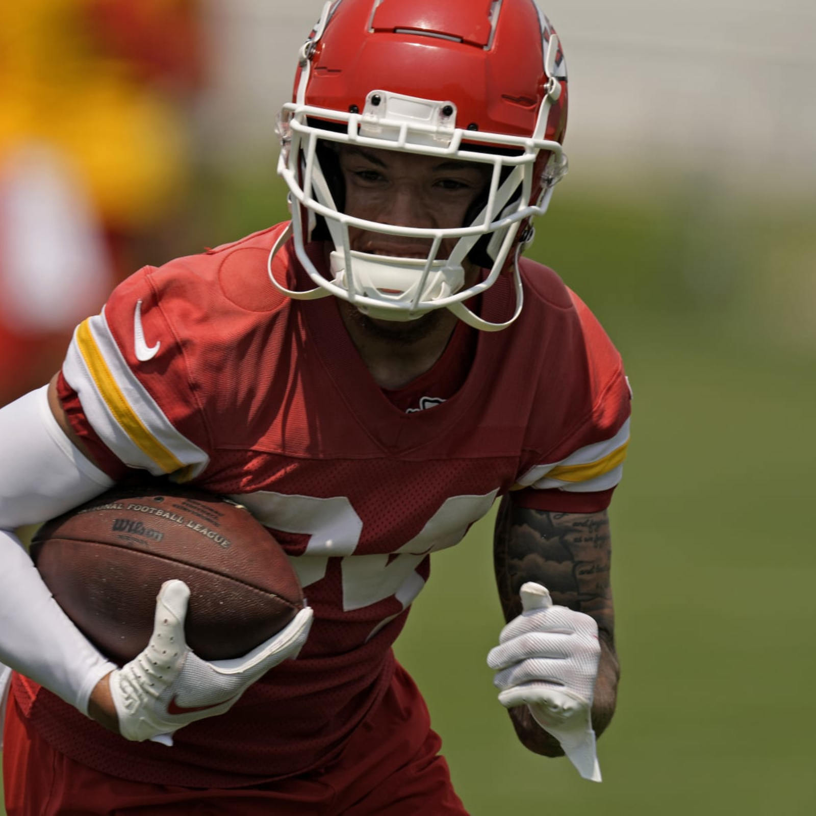 Chiefs training camp report: WRs Hardman, Moore enjoy standout days