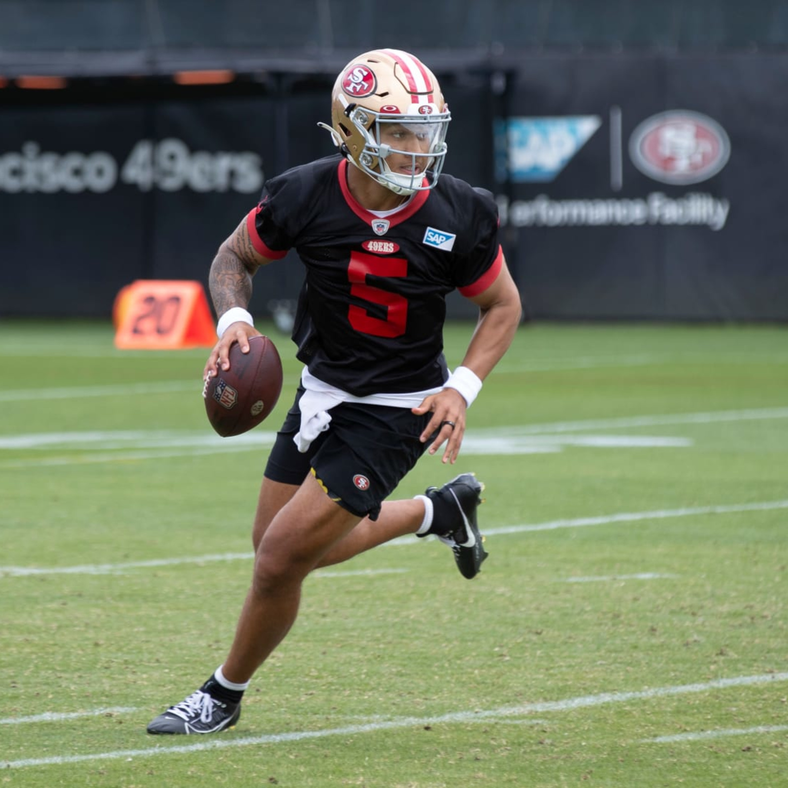 NFC West Stock Watch: What should 49ers do with Trey Lance?