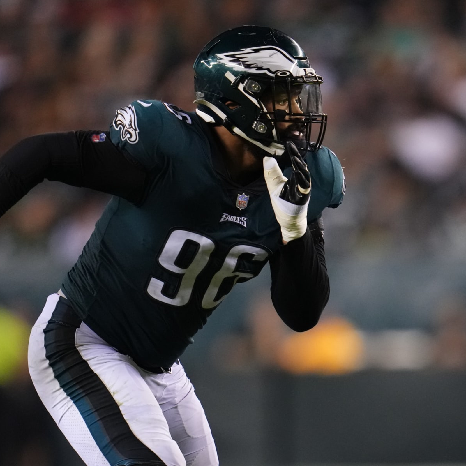 Random Eagles notes: Derek Barnett's pay cut, Jordan Davis' conditioning,  and more