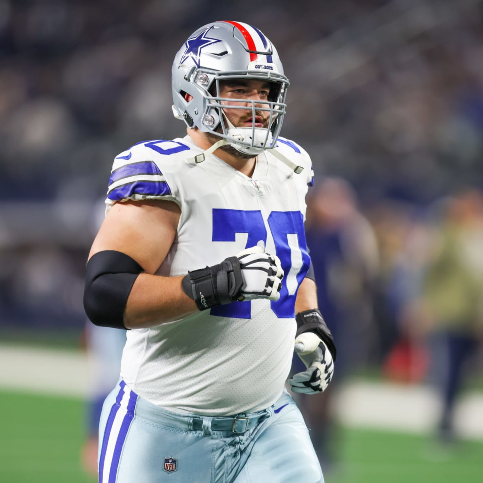 Cowboys News: Zack Martin holdout, Dallas signs surprise player for final  roster spot