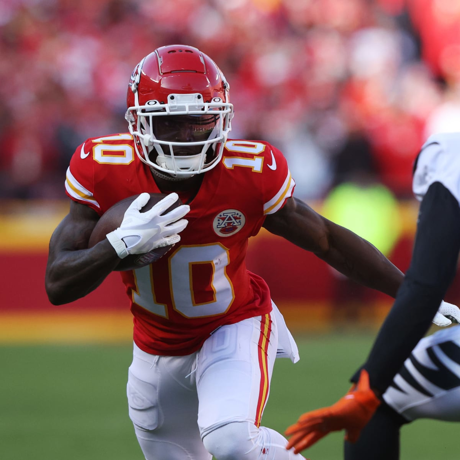 Eli Apple offered to buy Super Bowl tickets for Tyreek Hill and Mecole  Hardman