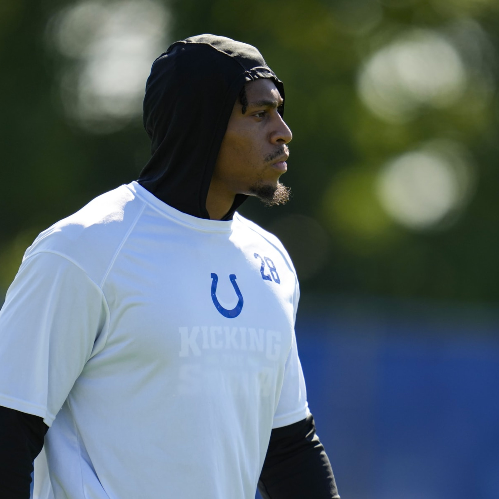 Here's how to handle the Indianapolis Colts' tenuous running back