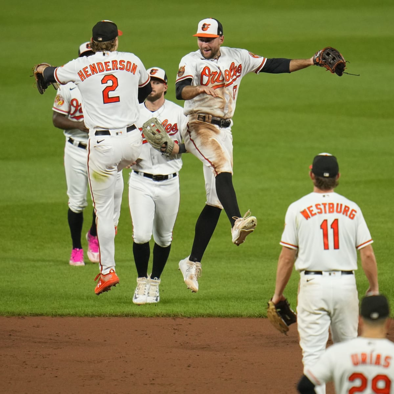 LEADING OFF: Orioles streak into Tampa; early break in LA