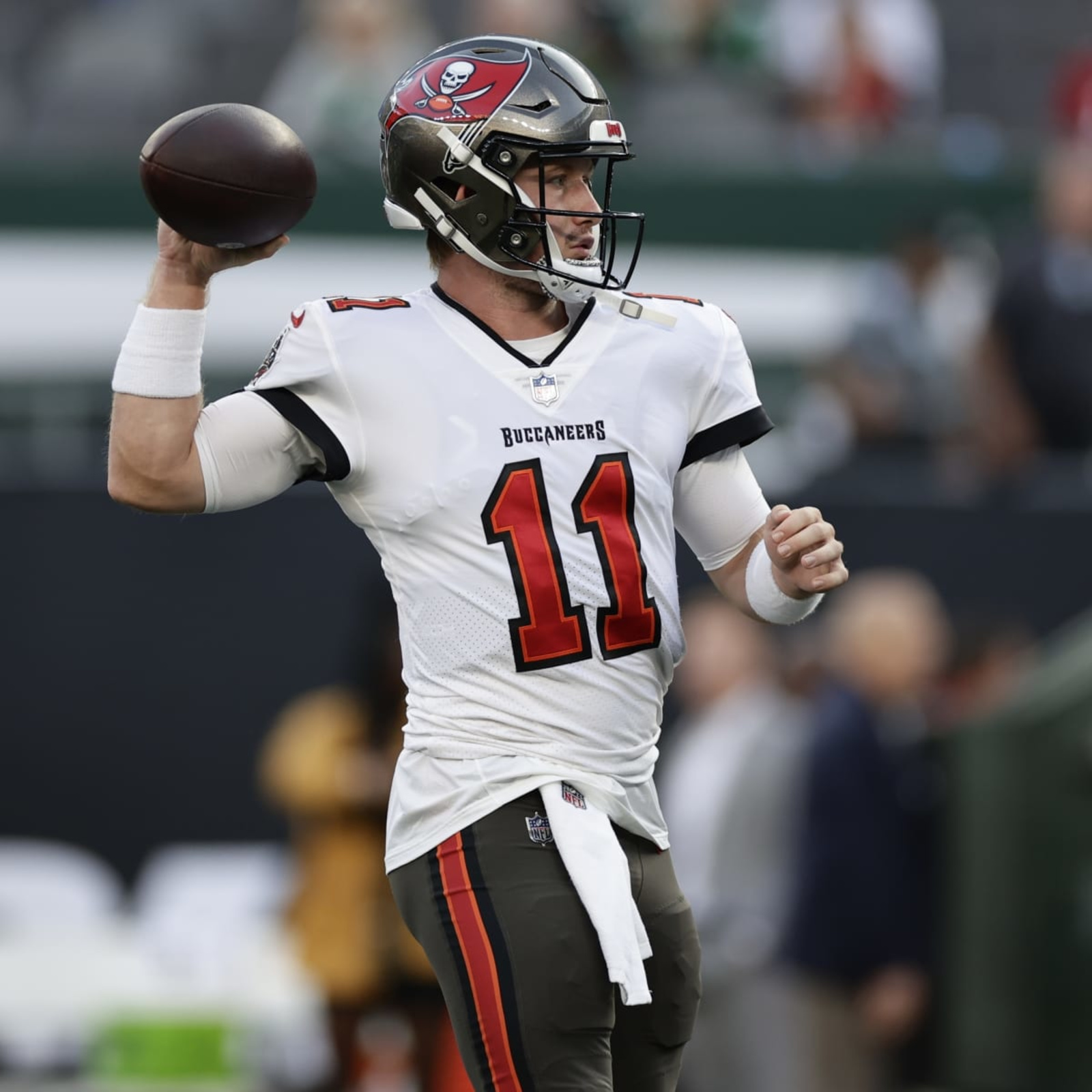 Bucs QB John Wolford Stretchered off with Neck Injury vs. Jets, Taken to  Hospital, News, Scores, Highlights, Stats, and Rumors