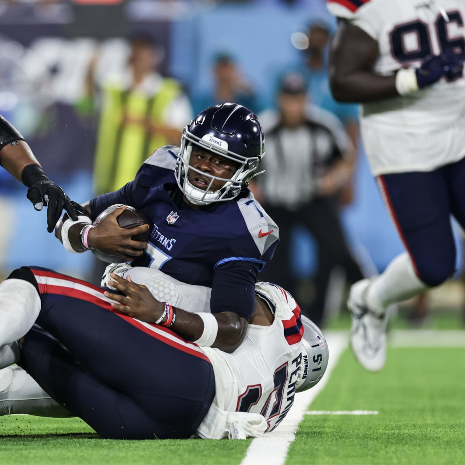 Malik Willis throws for 2 TDs as Titans wrap preseason beating Pats 23-7 -  ABC News