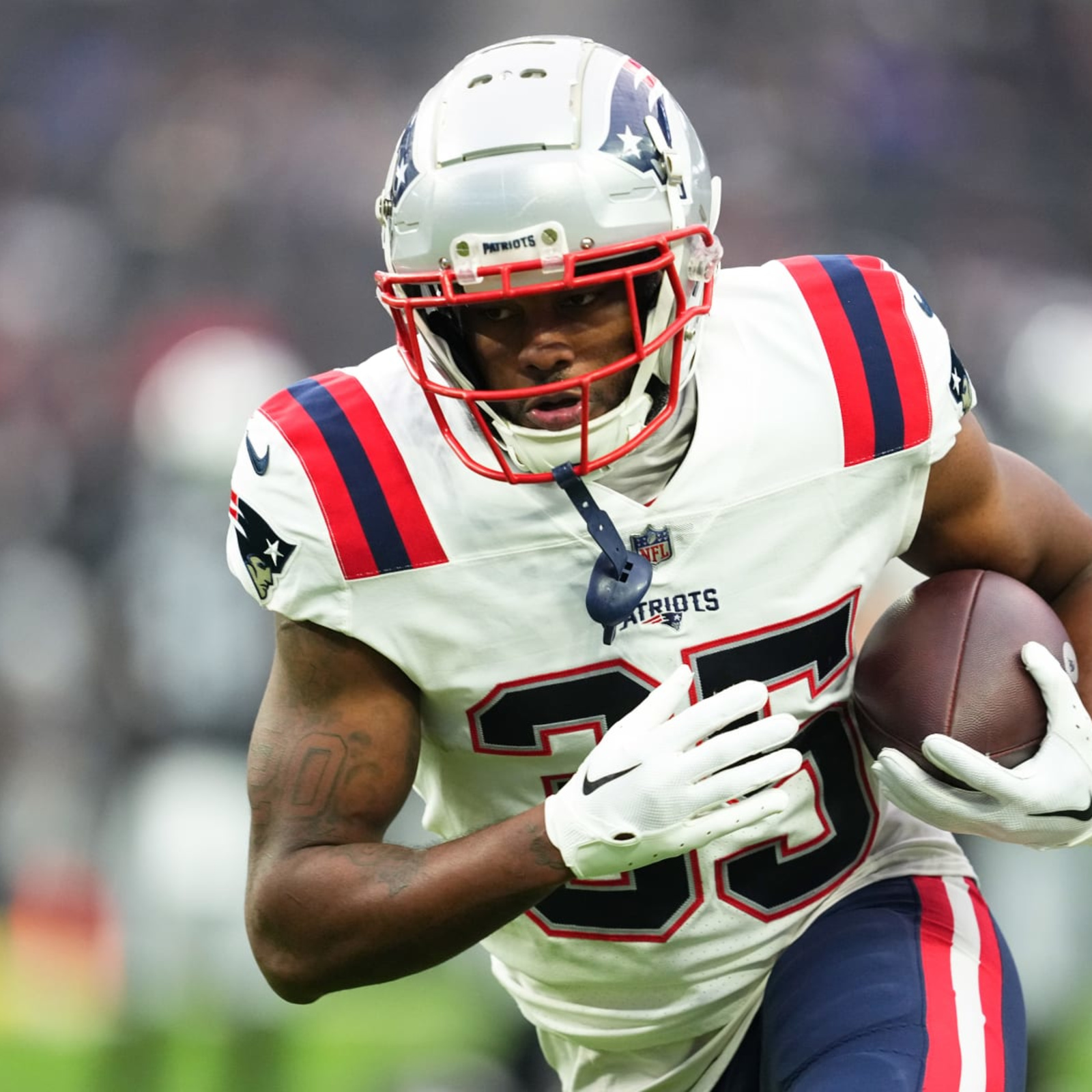 NFL Rumors: Patriots Trade RB Pierre Strong to Browns for OT