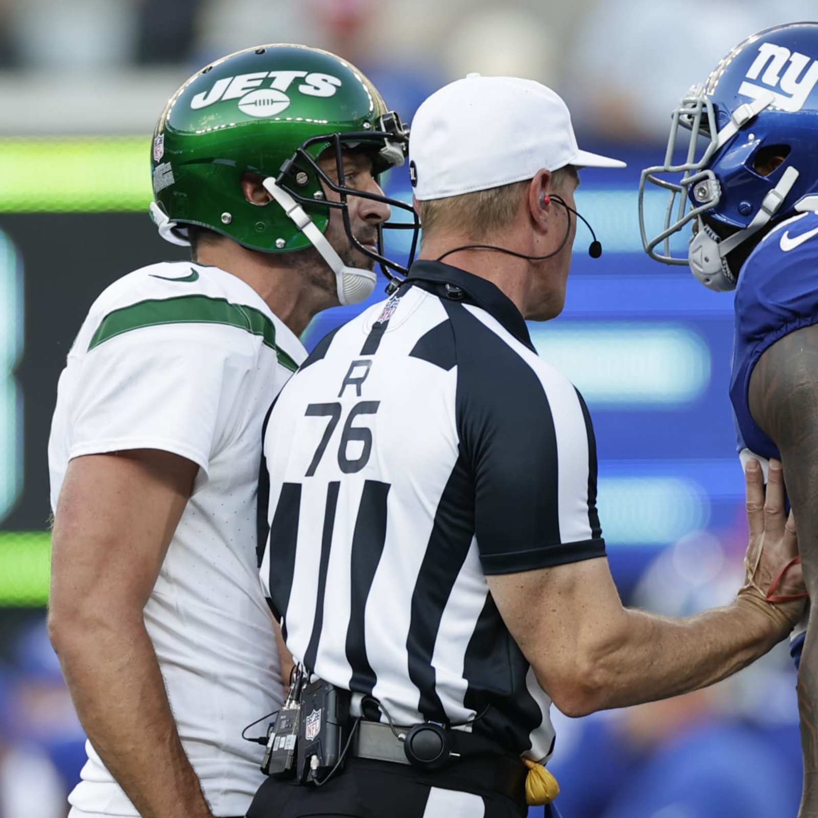 Jets' Rodgers says Giants' Ward was making things up when discussing their  on-field exchange - The San Diego Union-Tribune