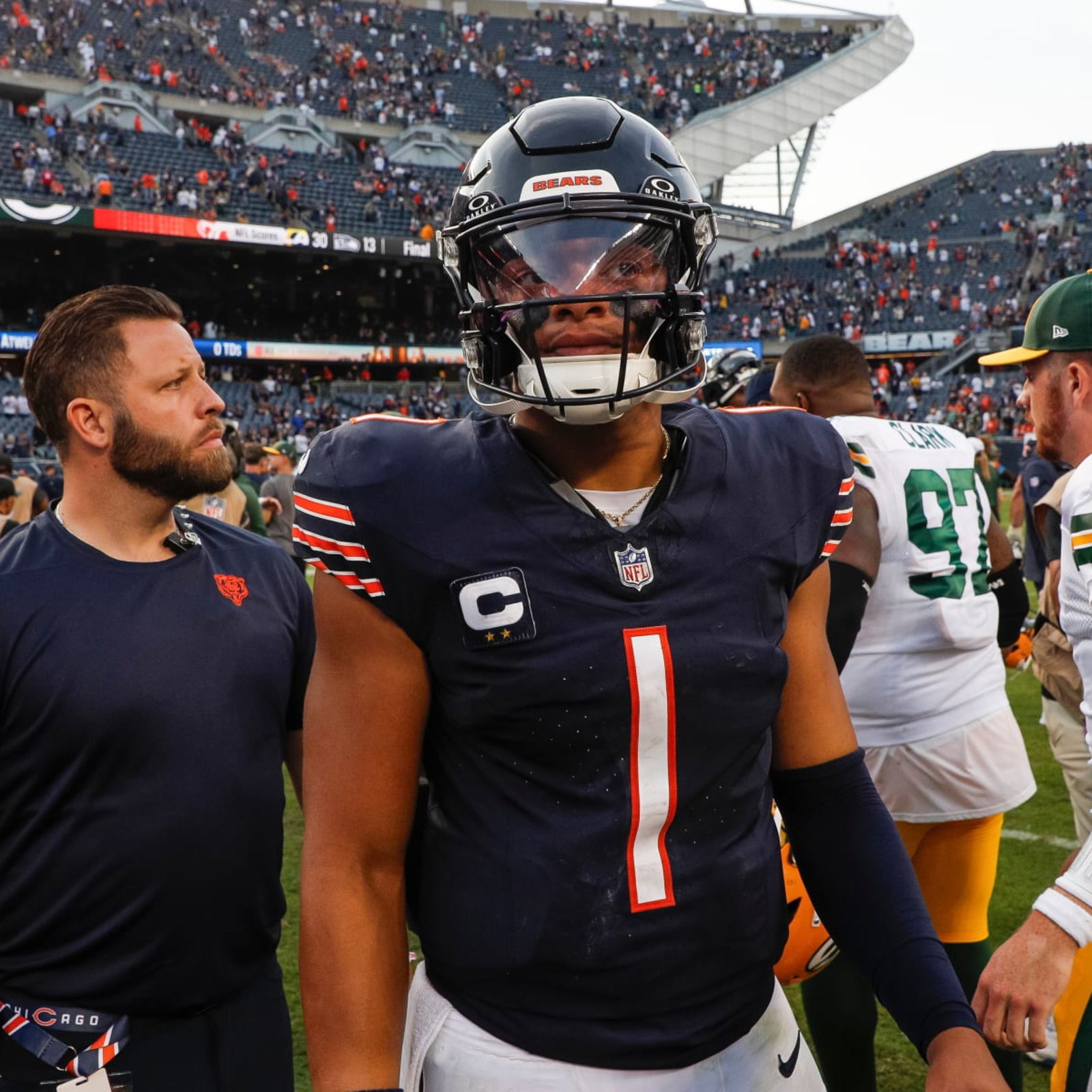 Bears' Justin Fields Apologizes to Teammates, Fans After Humbling Loss to  Packers, Sports-illustrated