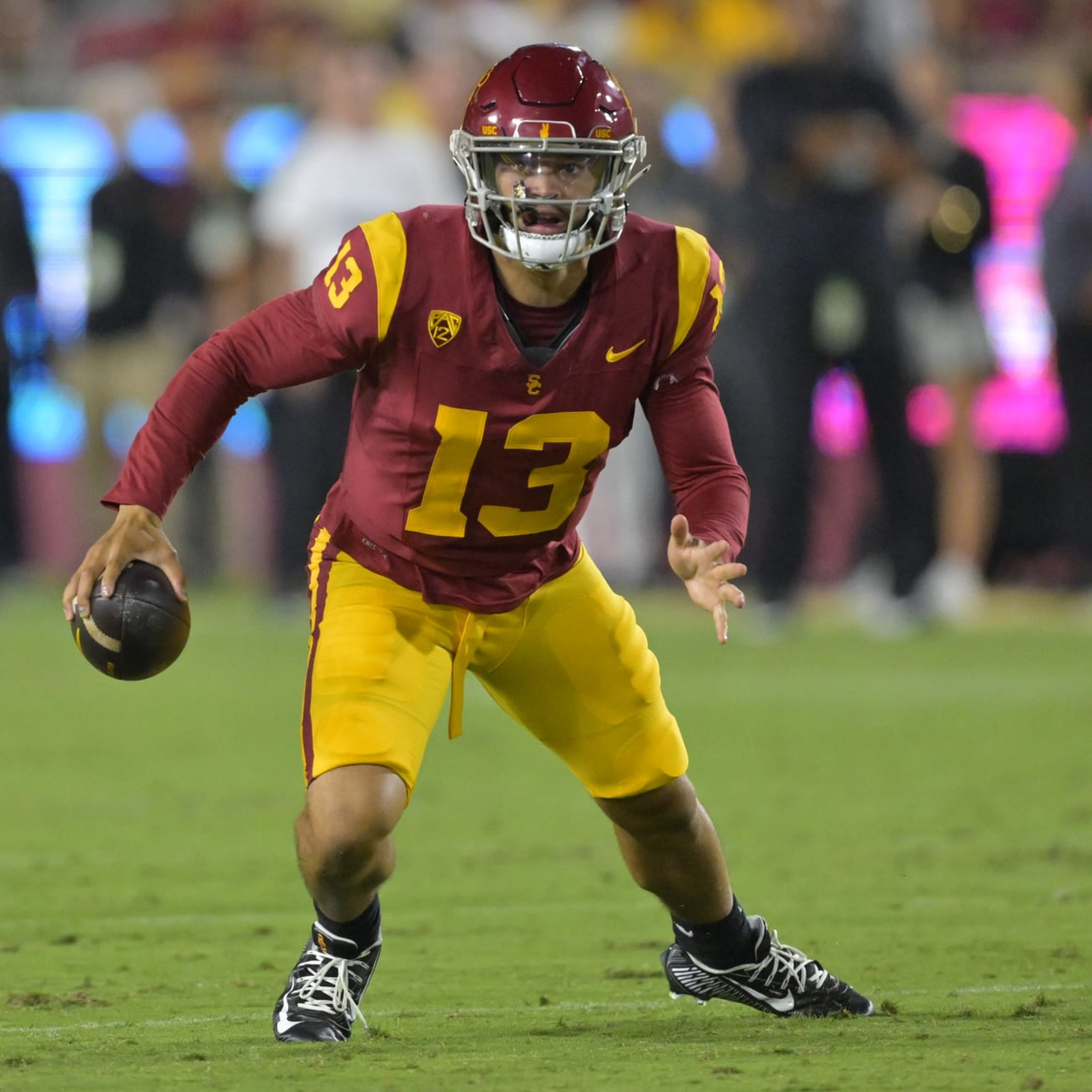Caleb Williams height: USC QB's weight, hand size, 40 time, & more