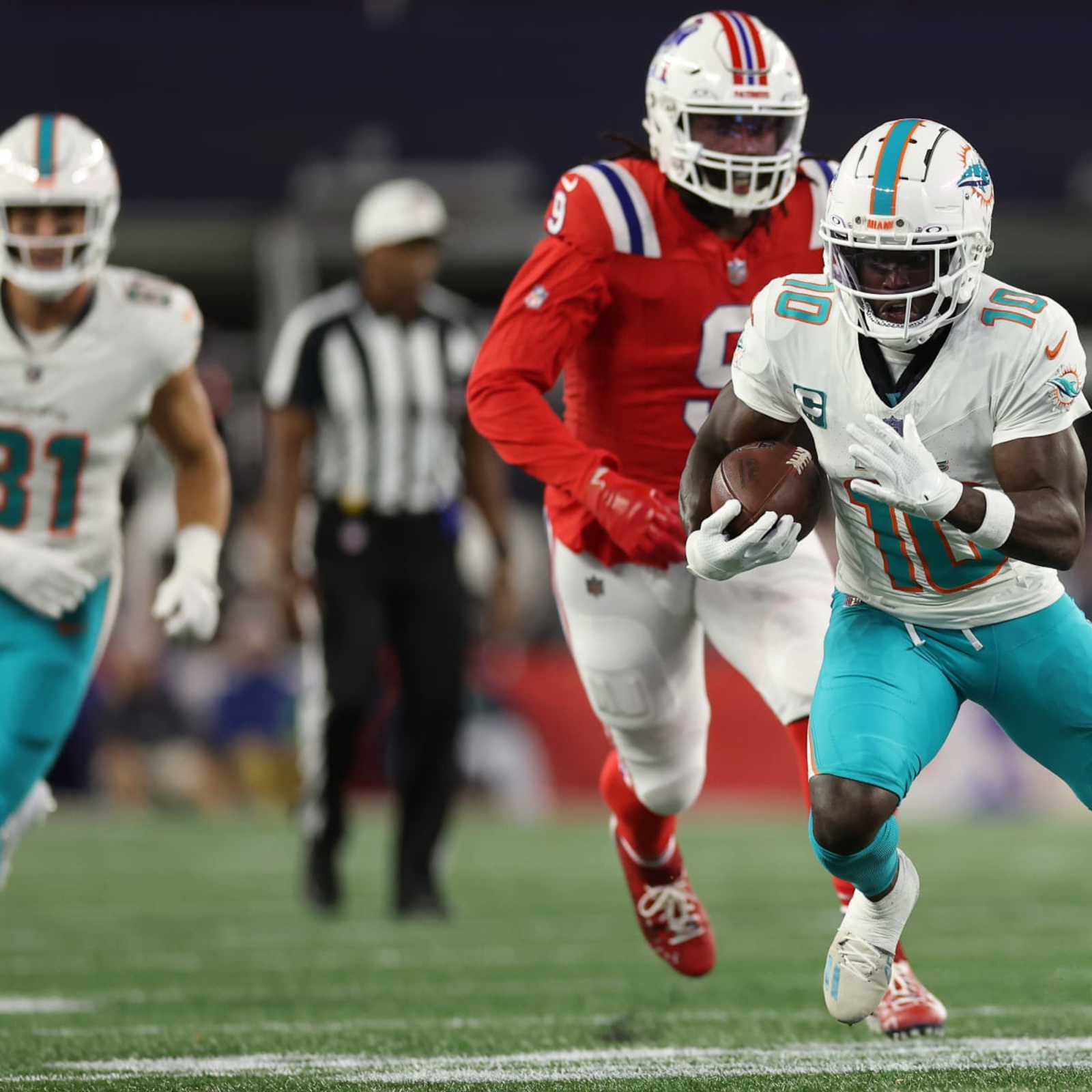 Tyreek Hill puts 'nasty' Patriots fans on blast after Dolphins