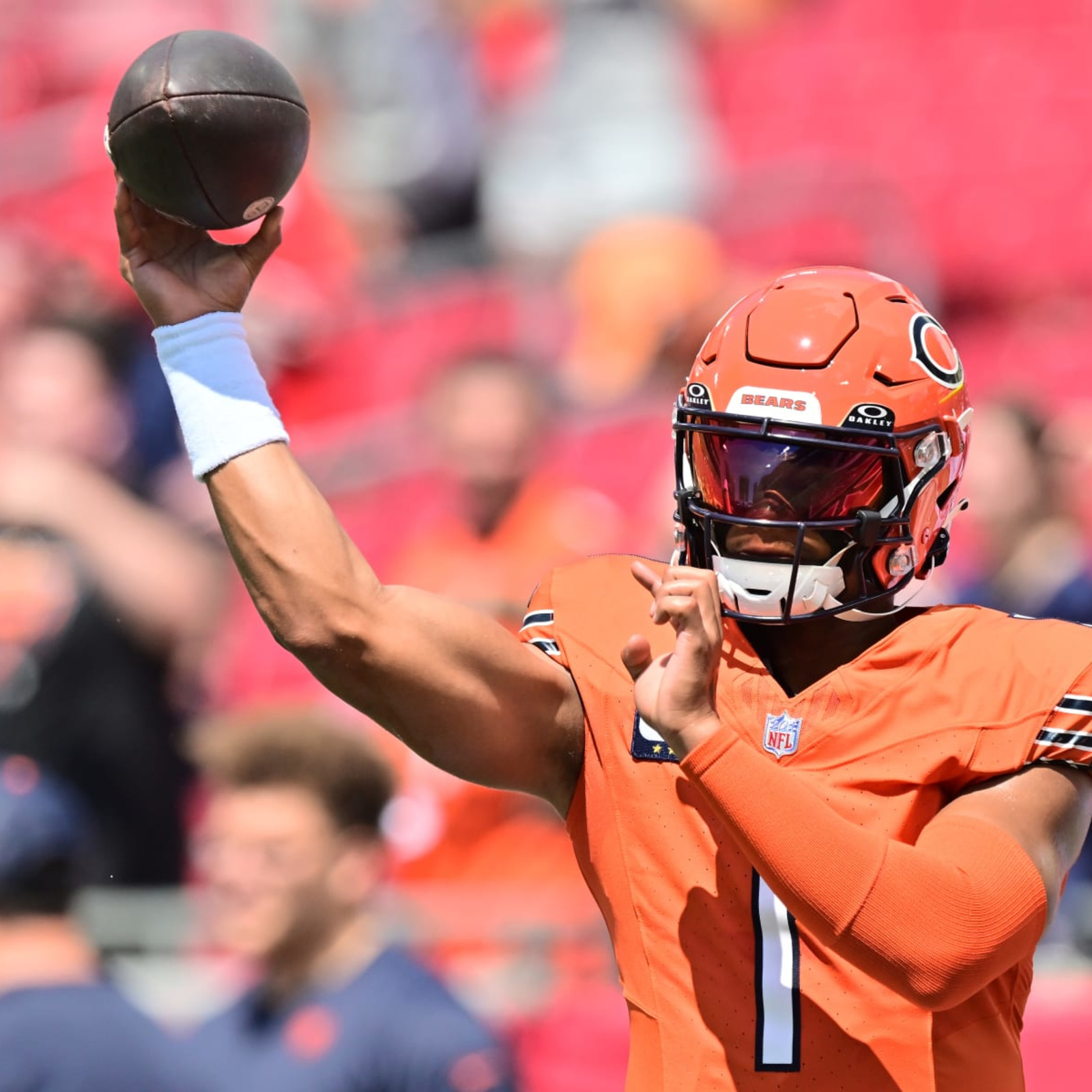 NFL on FOX - The Chicago Bears debut their orange helmets