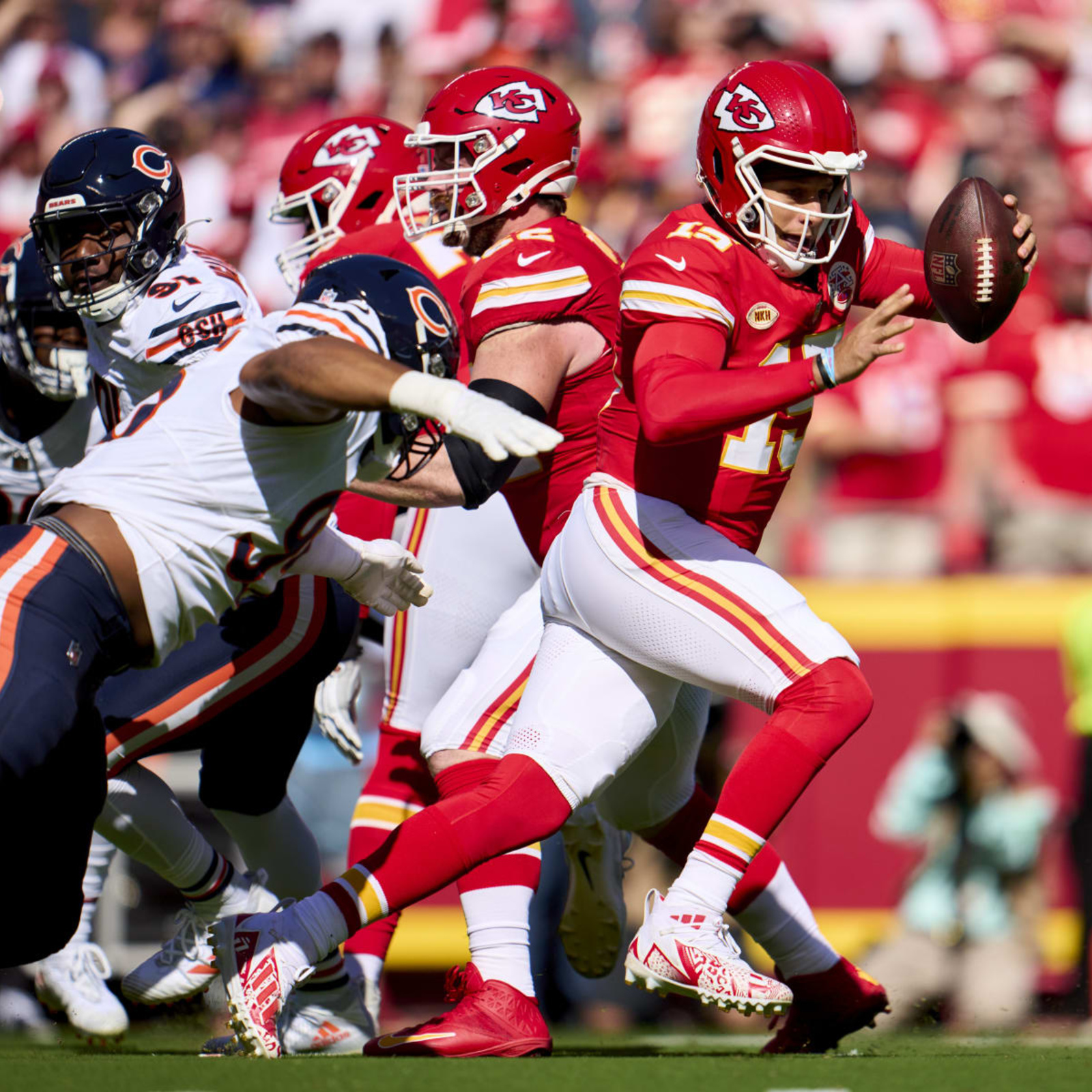 Photo Gallery: Chiefs vs. Bears Game Action