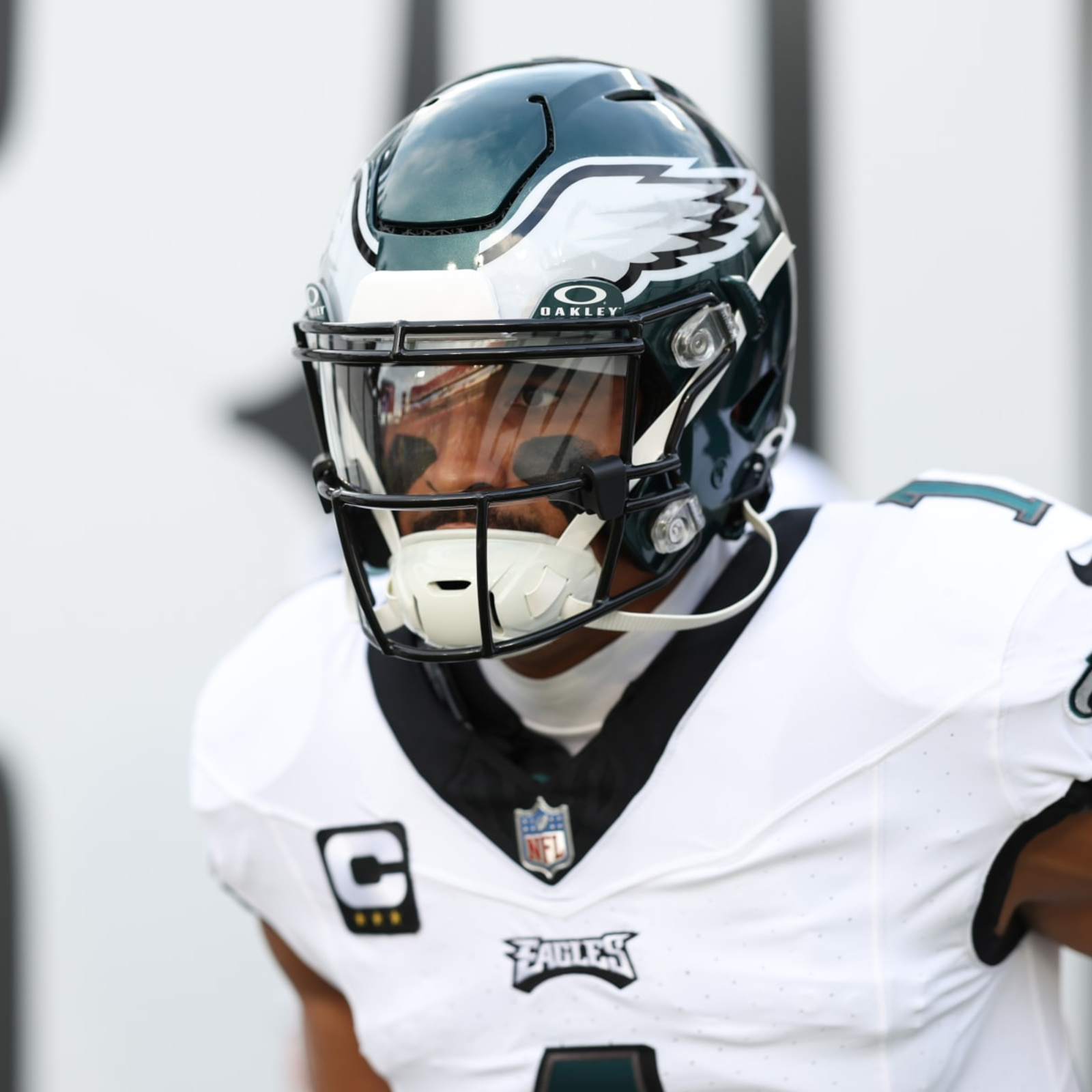 Eagles: Jason Kelce reveals Jalen Hurts wasn't only player to have Flu Game  vs. Buccaneers