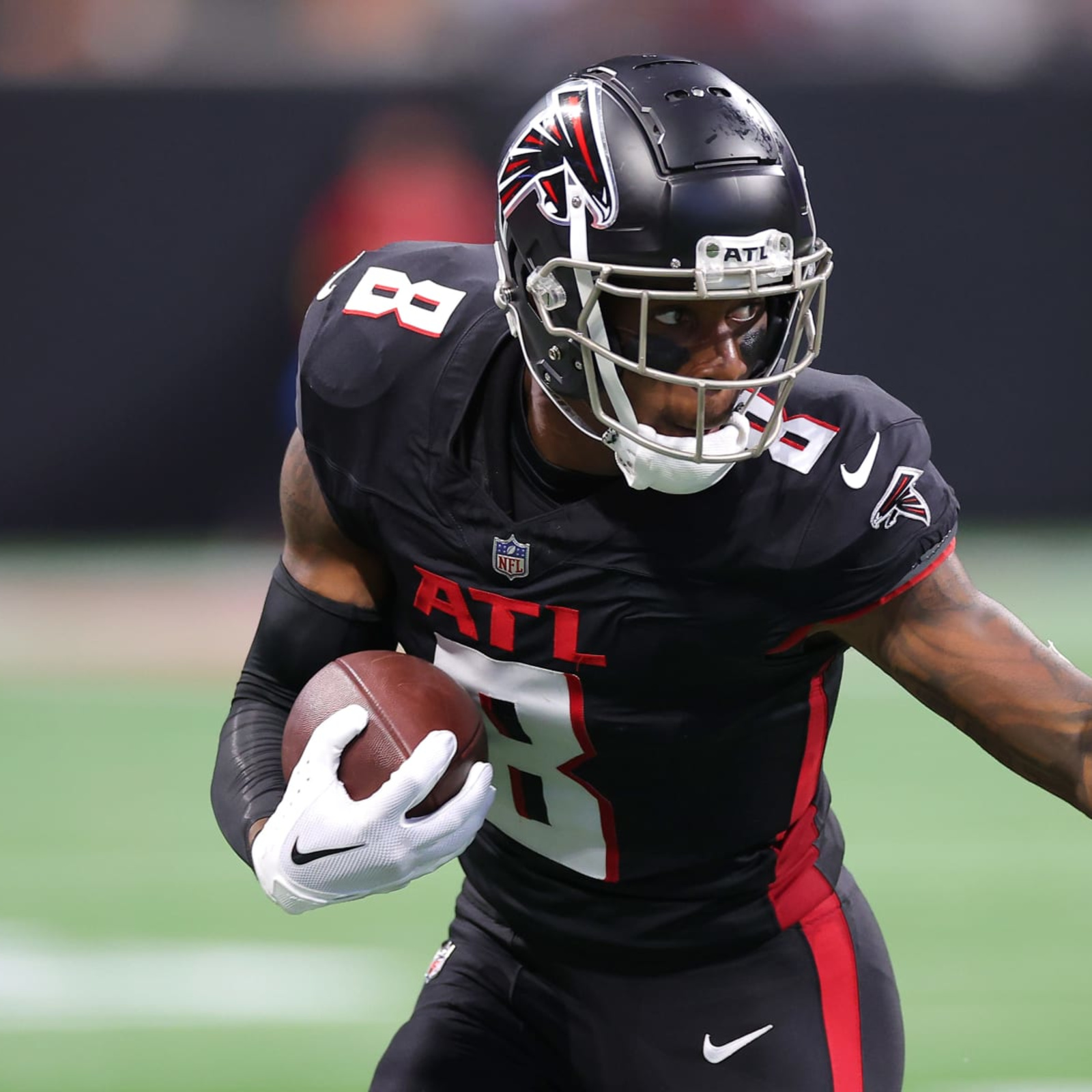 How would you fix the current uniforms? : r/falcons