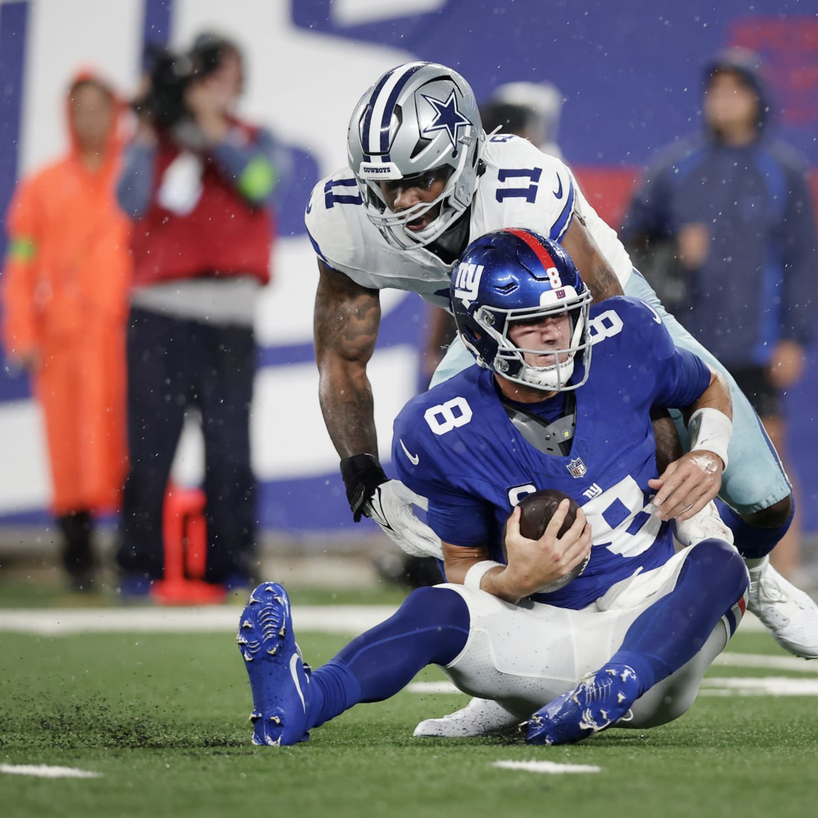 Cowboys silence Daniel Jones, blow out Giants on SNF