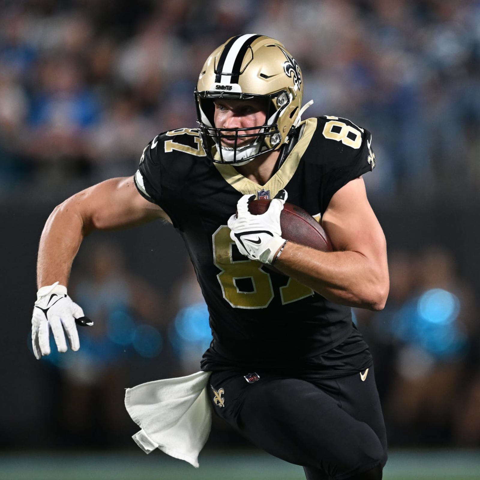 Photo: Raiders Foster Moreau Scores TD in Pittsburgh