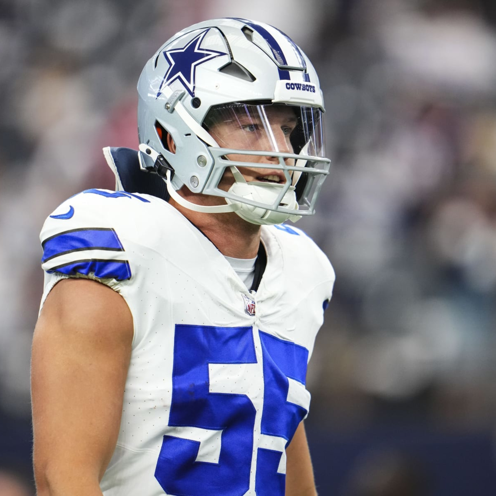 Leighton Vander Esch to Undergo Neck Surgery, Out for Rest of