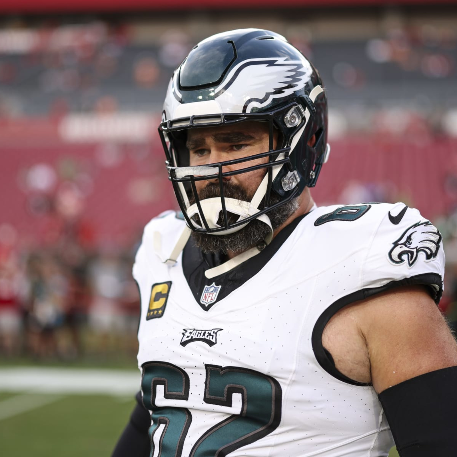 Eagles' starting offensive lineman exits the game with a foot injury 