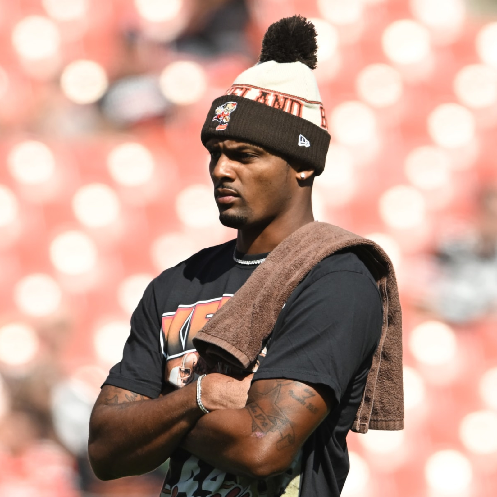 Browns QB Deshaun Watson sitting out with shoulder injury; rookie  Thompson-Robinson starts vs Ravens